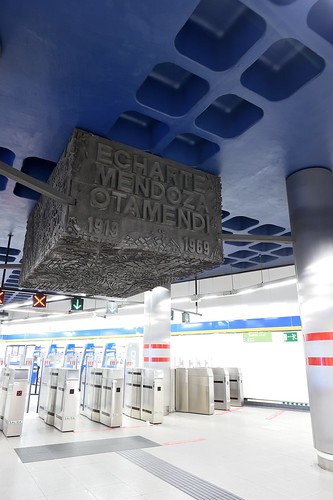 Sol station tribute to Madrid Metro founders ©  Tim Adams