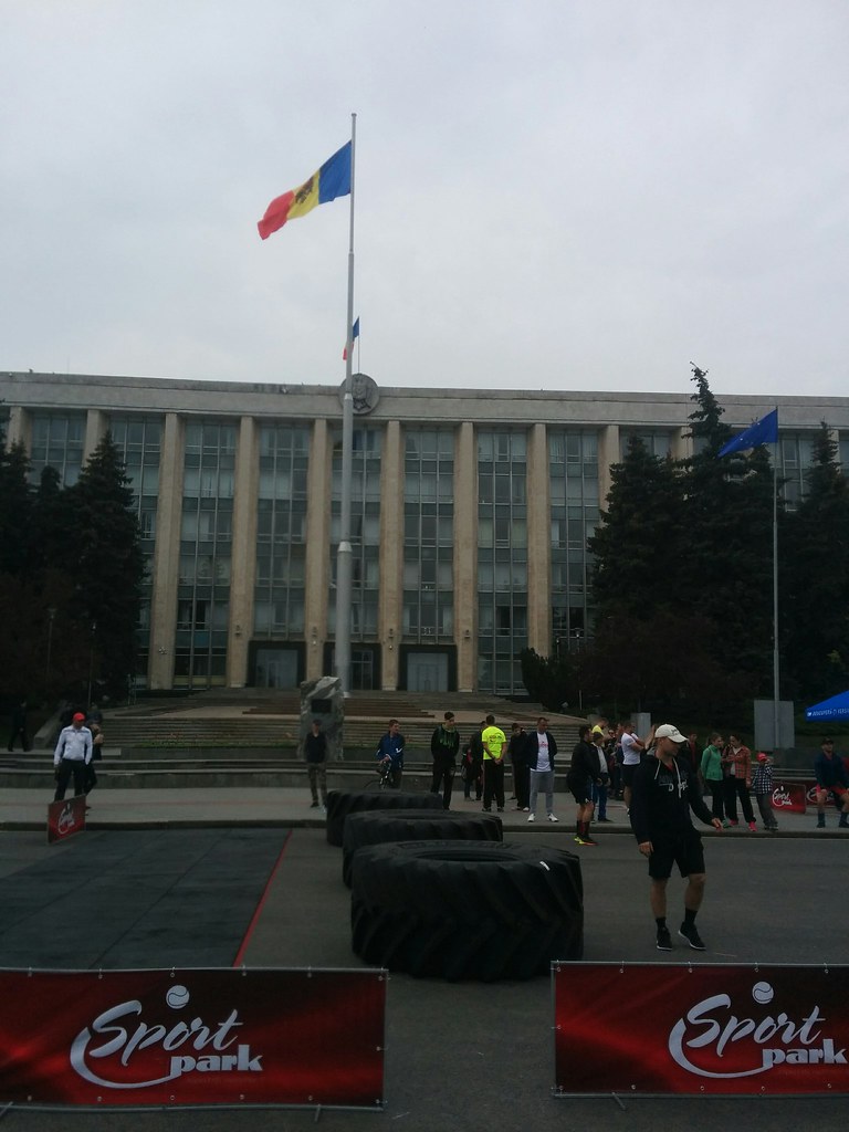 : Chisinau_Moldova_Government-House-of-the-Republic-of-Moldova_7