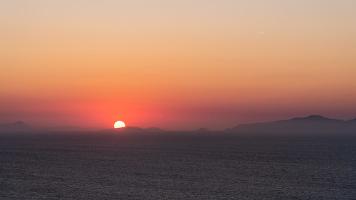 Santorini Sunset ©  kuhnmi