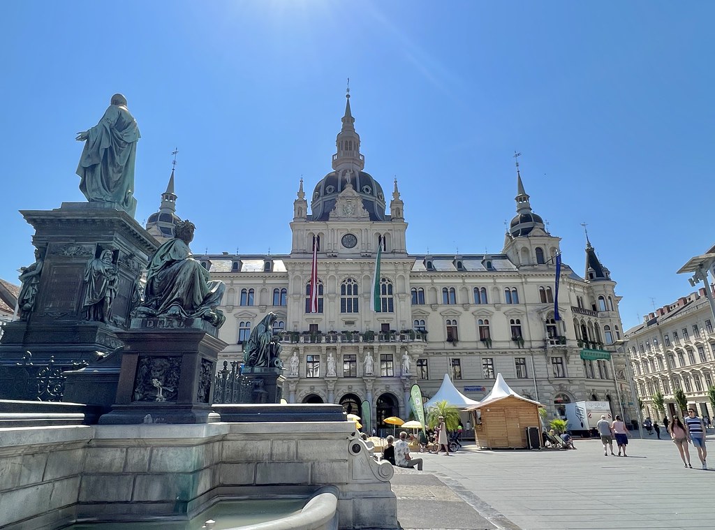 фото: Rathaus der Stadt Graz (City Hall)