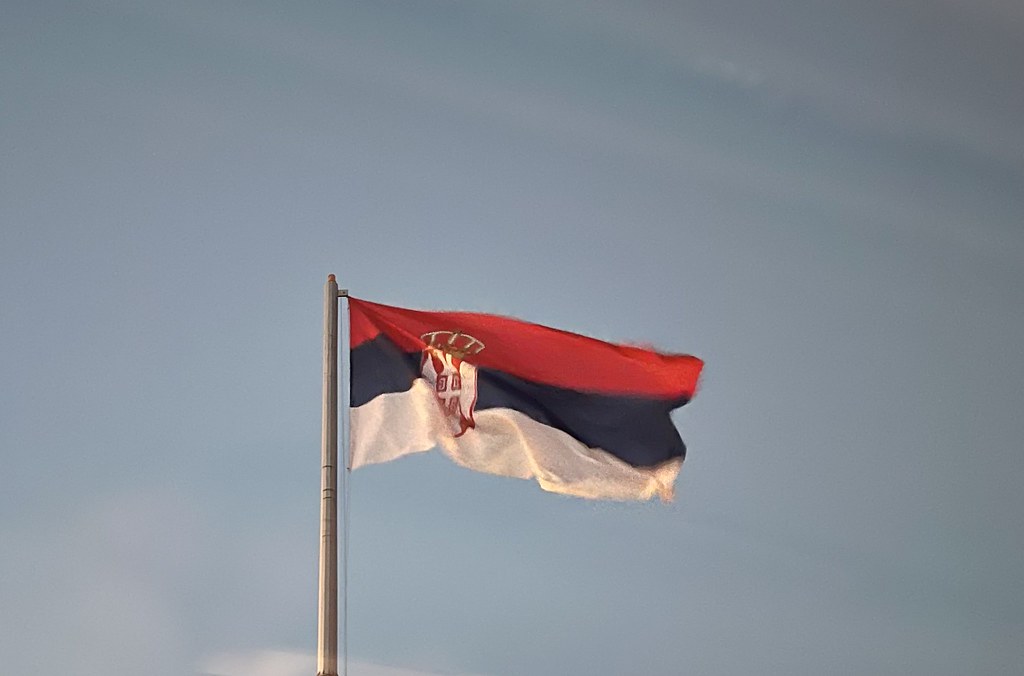 фото: Serbian flag