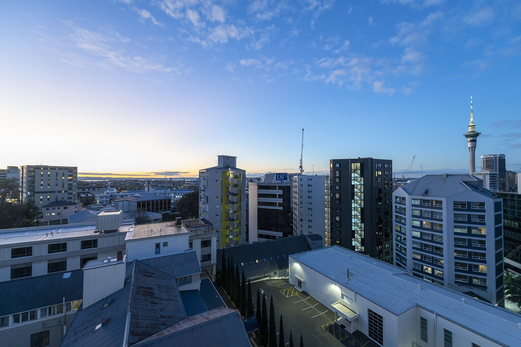 фото: New View (Queen St, Auckland City)