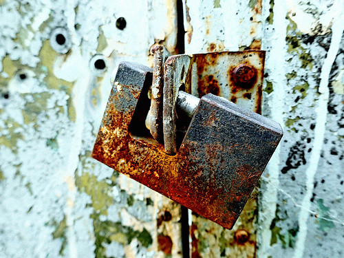 This lock can no longer be opened ©  Sergei F