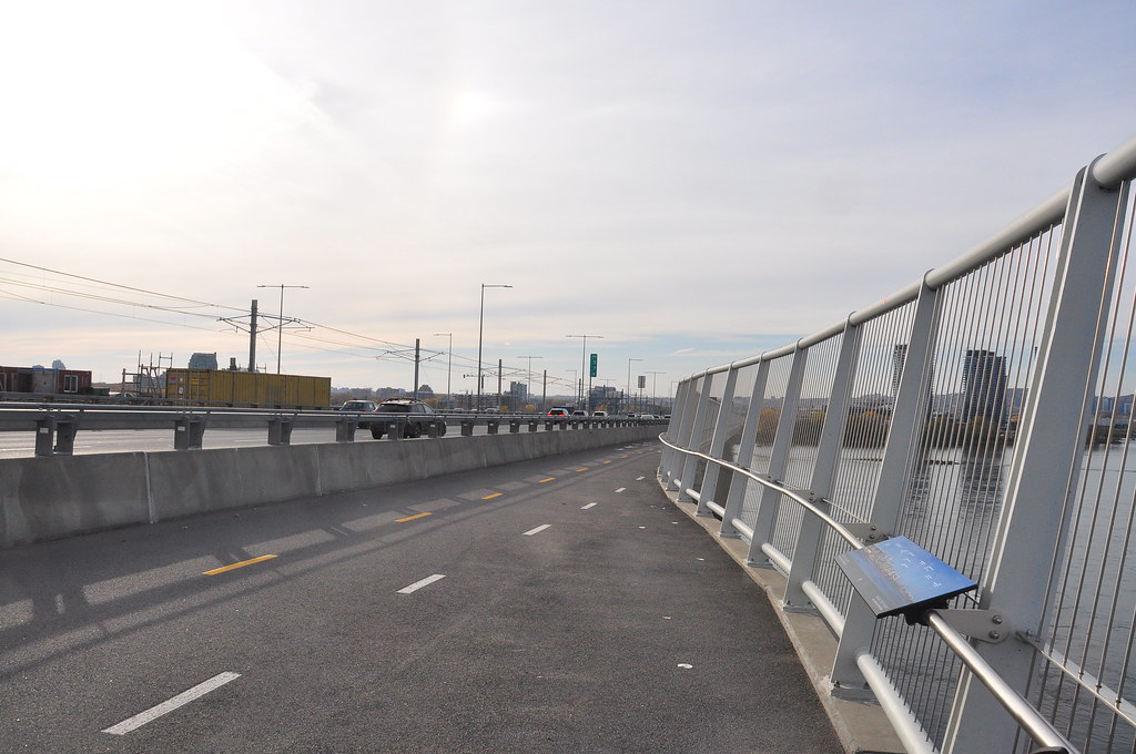 : Piste cyclable du pont Champlain