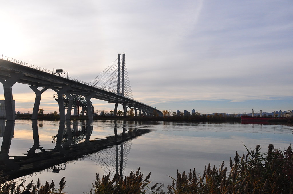фото: Pont Champlain `a Brossard