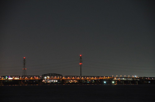 Pont Victoria la nuit ©  abdallahh
