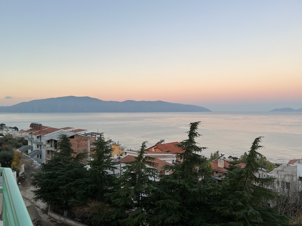 : Pastel morning, Vlor