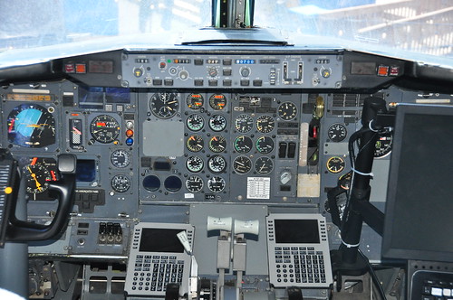 Cockpit d'un Boeing 737 ©  abdallahh