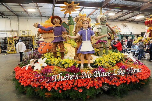 2023 Rose Parade “There’s No Place Like Home”