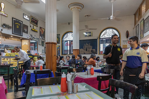 Leopold Caf'e, Mumbai ©  Ninara