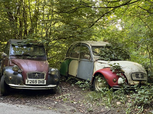 Old cars in Peak District ©  Dmitry Djouce