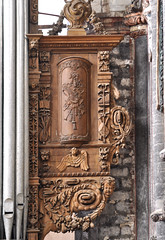 Aire-sur-la-Lys, Pas-de-Calais, Hauts-de-France, Collégiale St.-Pierre, organ, musical carving