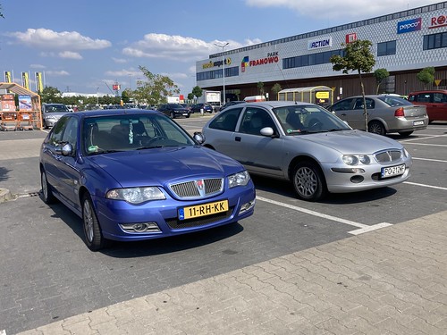 2005 Rover 45 1.6 Club & Rover 25 ©  peterolthof