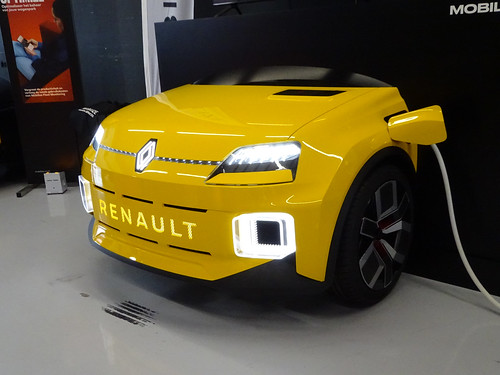 Renault 5 E-Tech Electric ©  peterolthof