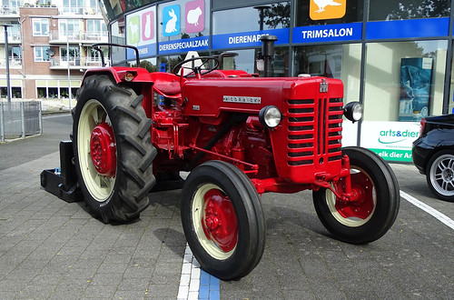 McCormick Tractor ©  peterolthof