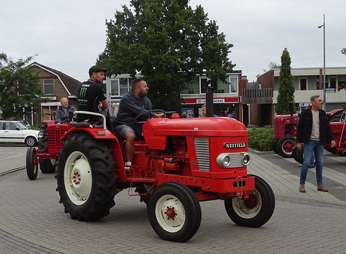Nuffield Tractor ©  peterolthof