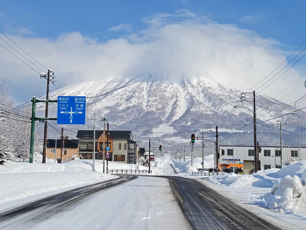 : Mt. Yotei in snow