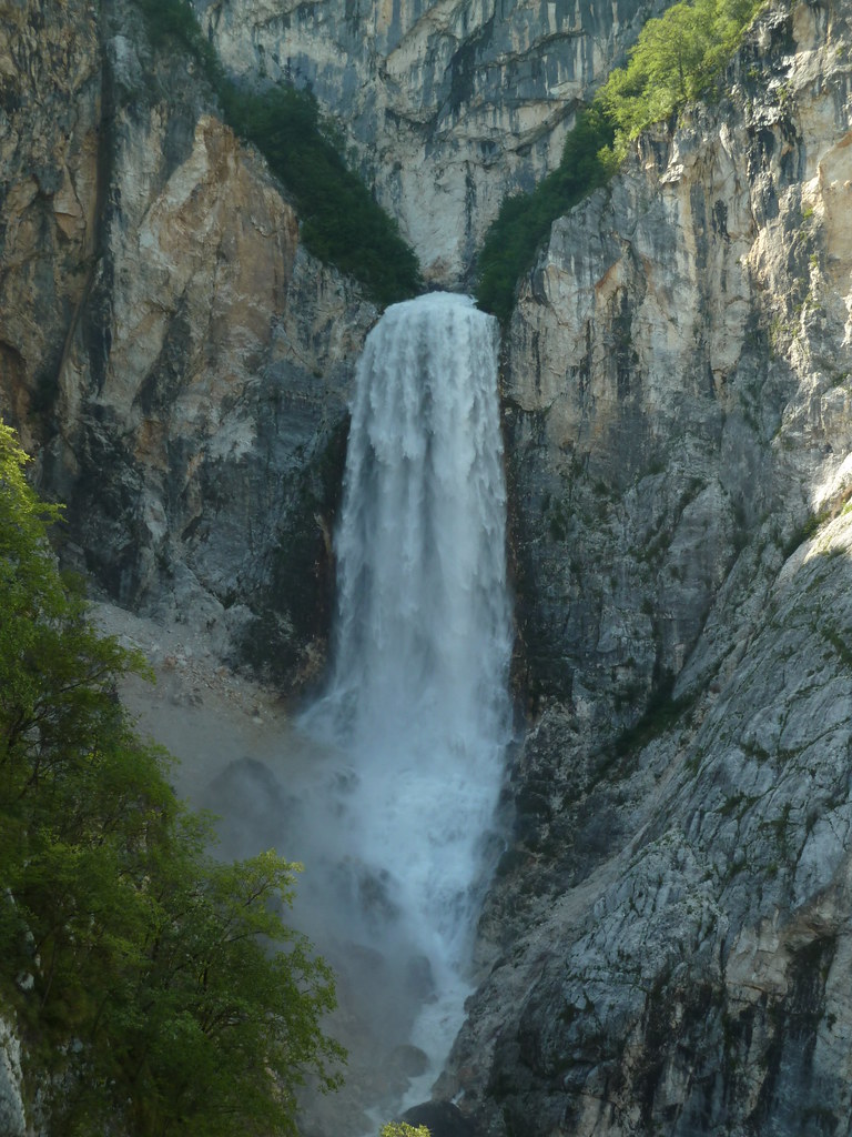 : Boka waterfall