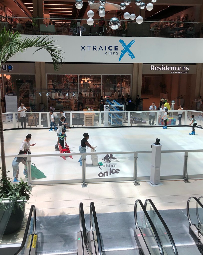 : Xtraice Rink set up at a shopping mall in Panama