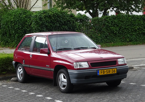 1992 Opel Corsa 1.4i Swing Plus ©  peterolthof