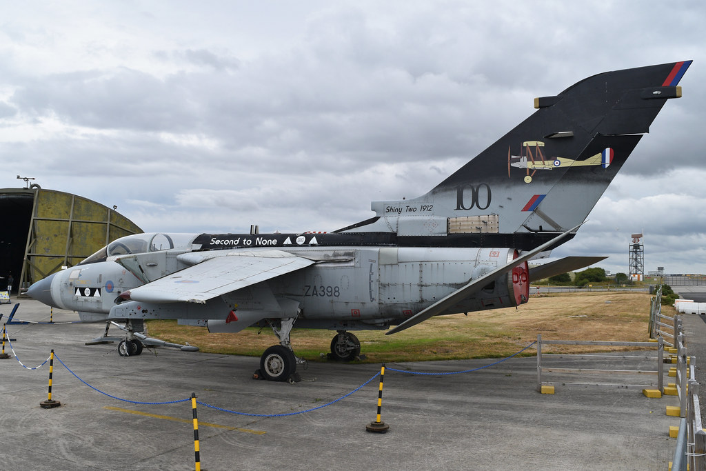 : Panavia Tornado GR.4 ZA398