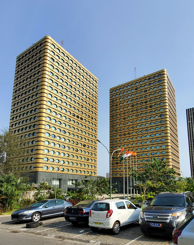 : Cit'e administrative d'Abidjan