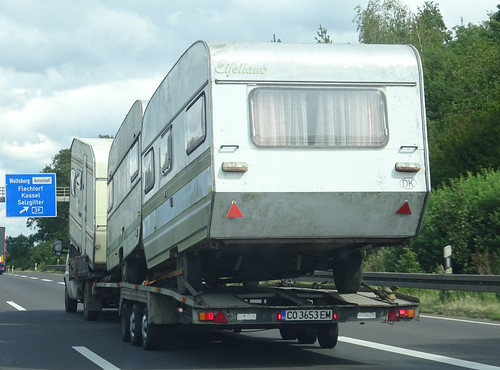 Caravan Export from Germany ©  peterolthof