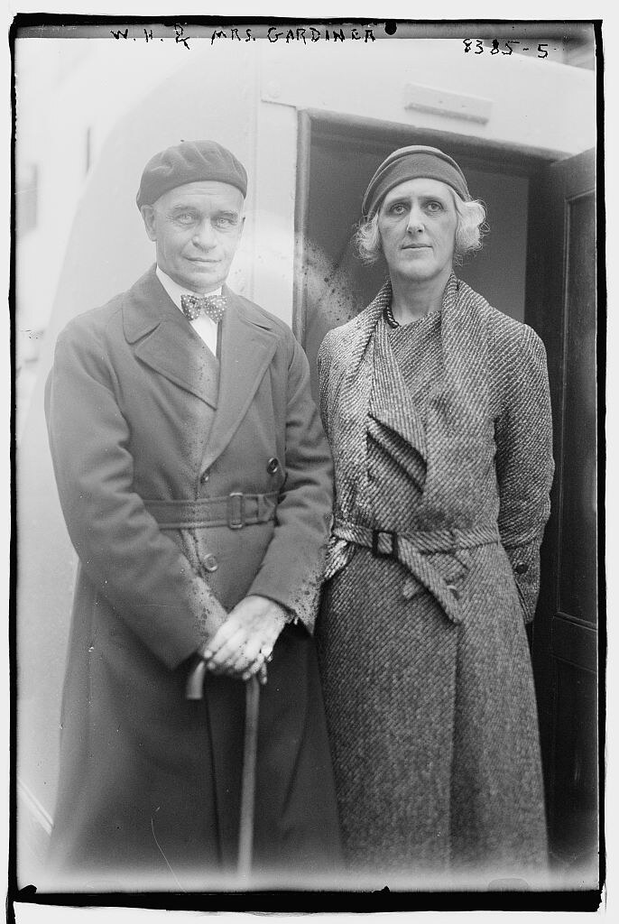 : W.H. Gardiner & wife (LOC)