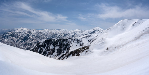 Echigo mountains panorama ©  Raita Futo