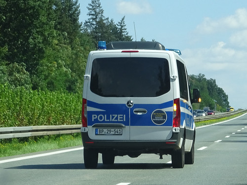 Mercedes-Benz Sprinter Polizei ©  peterolthof