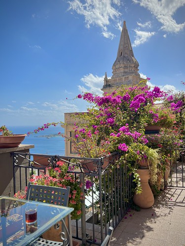 Taormina, Sicilia, Italia  ©  Sharon Hahn Darlin