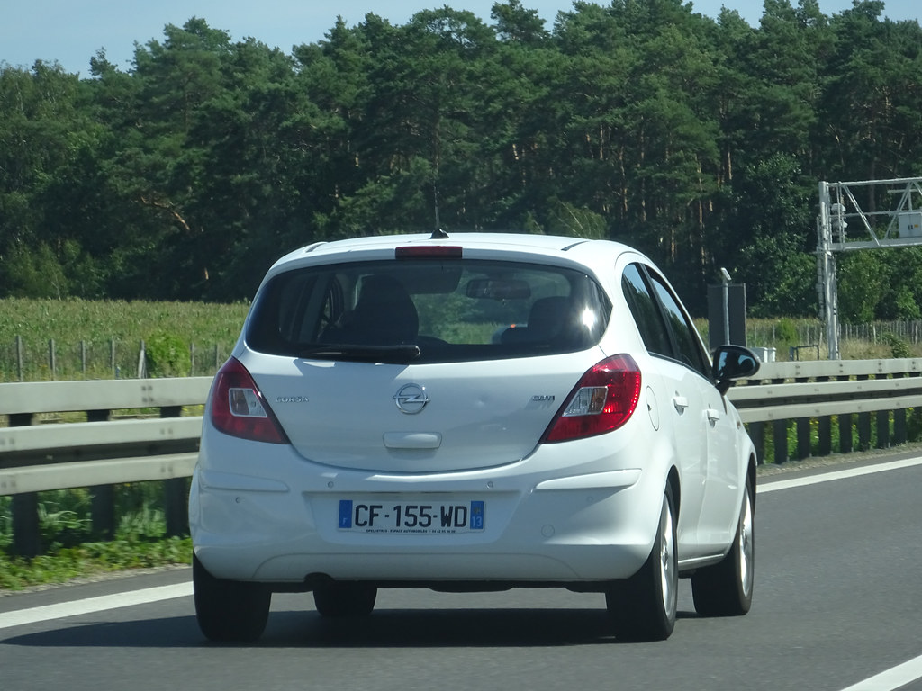 : 2012 Opel Corsa from France