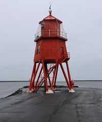Herd Groyne Lighthouse, River Tyne, South Shields, Tyne & Wear, England.