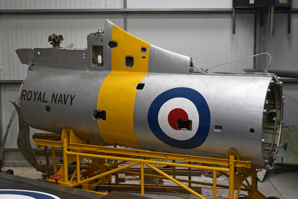 : Hawker Hunter rear fuselage section [ID unknown]