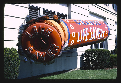 Lifesaver factory, Port Chester, New York (LOC) ©  The Library of Congress