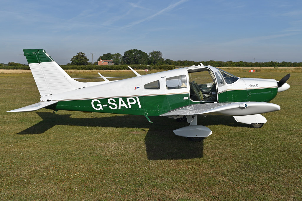 : Piper PA28-181 Archer II G-SAPI