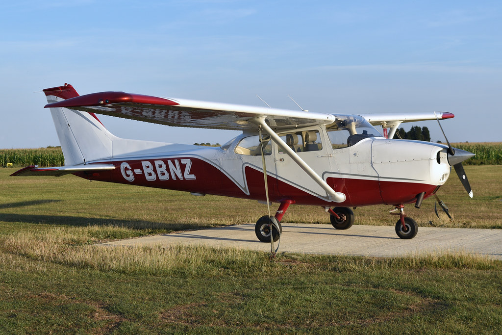 : Reims Cessna F.172M Skyhawk G-BBNZ