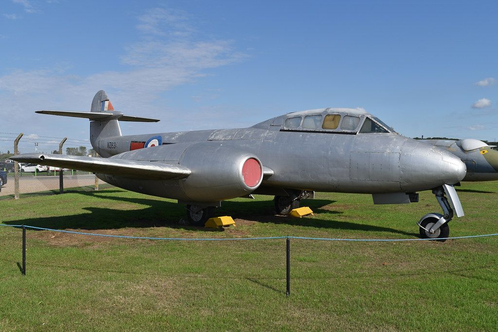 : Gloster Meteor T.7 VZ634