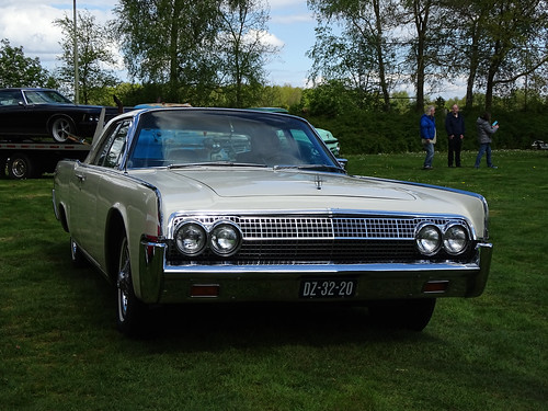 Lincoln Continental ©  peterolthof