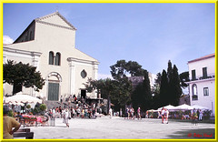 The piazza - Ravello 2