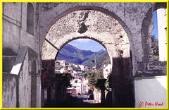 View through archway, Ravello 1