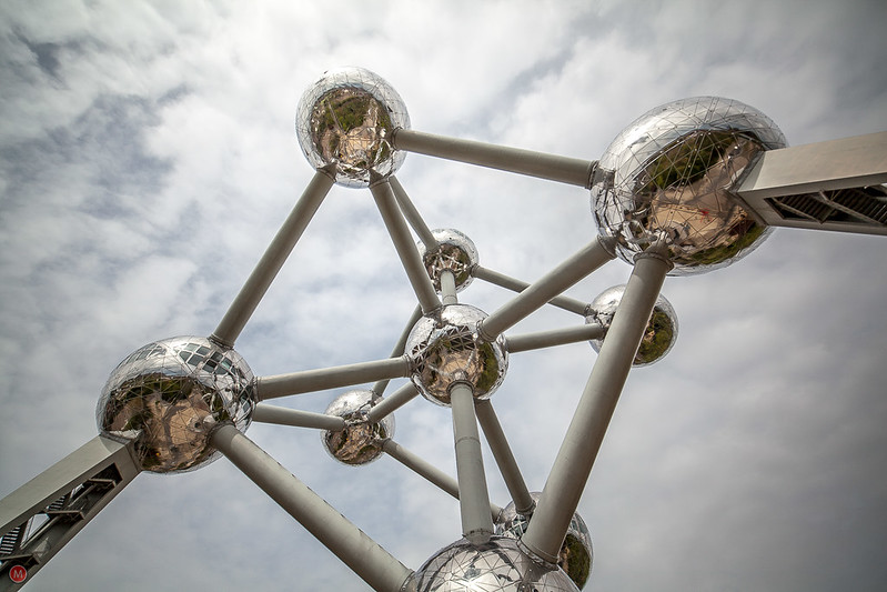 Atomium, Brussels<br/>© <a href="https://flickr.com/people/62418399@N03" target="_blank" rel="nofollow">62418399@N03</a> (<a href="https://flickr.com/photo.gne?id=31443301393" target="_blank" rel="nofollow">Flickr</a>)