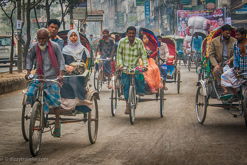 Early Morning Street View of Old City, Dhaka, Bangladesh<br/>© <a href="https://flickr.com/people/58555237@N08" target="_blank" rel="nofollow">58555237@N08</a> (<a href="https://flickr.com/photo.gne?id=32412386411" target="_blank" rel="nofollow">Flickr</a>)