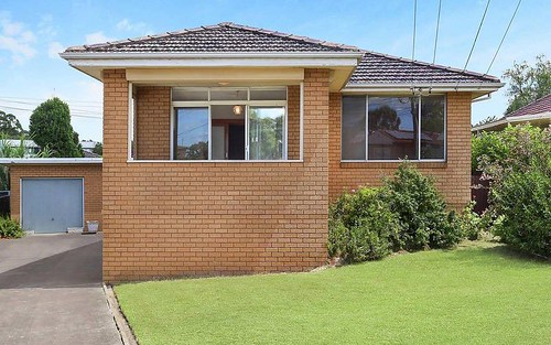 5 Comber Crescent, Pendle Hill NSW 2145