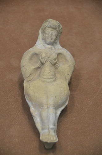 Terracotta fertility goddess idol (the goddess Ishtar), Elamite, from Susa, Iran, 1300 to 1100 BC, Iran