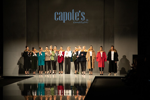 Momentos del desfile de la empresa Capote's Emotion • <a style="font-size:0.8em;" href="http://www.flickr.com/photos/124554574@N06/40661434163/" target="_blank">View on Flickr</a>
