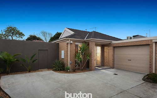 2/3 Second Street, Clayton South VIC