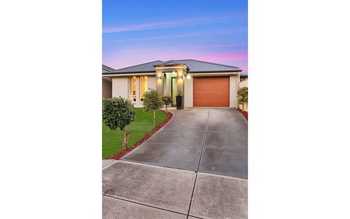 15A Clearview Crescent, Clearview SA 5085