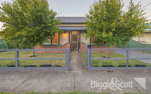 303 Humffray Street North, Brown Hill VIC 3350