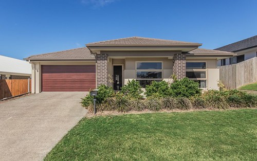 10 Tartarian Crescent, Bomaderry NSW 2541